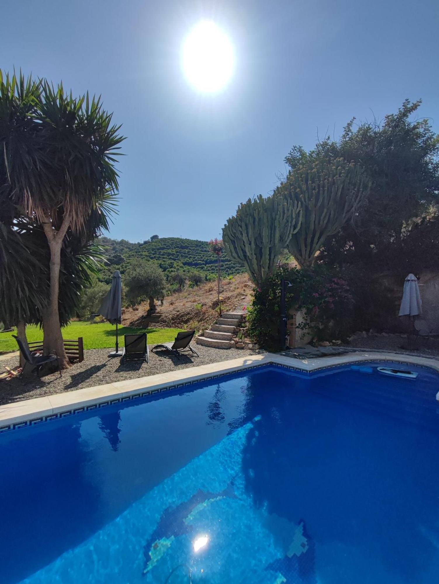 Studio Views Apartment, Cortijo Fruitful Hills Málaga Esterno foto